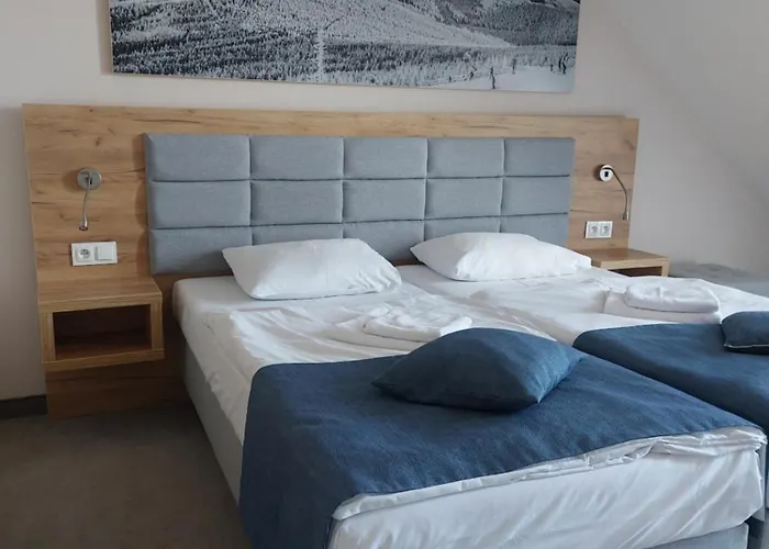 Apartamwnty Czarna Gora 0408 3* Sienna (Klodzko)